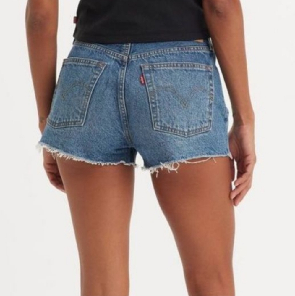 Levis High Rise Cut-off Button Fly Short - Picture 3 of 9